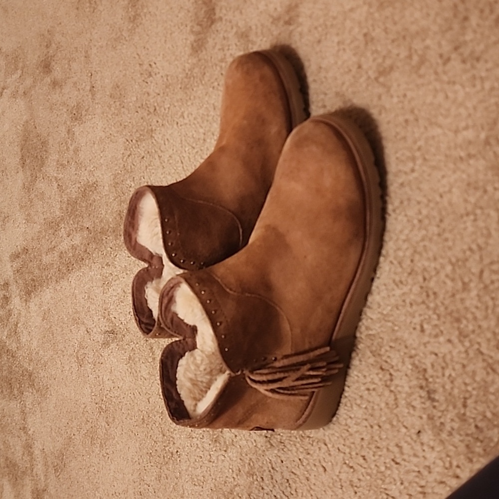 UGG Cindy Mini Chestnut Boots